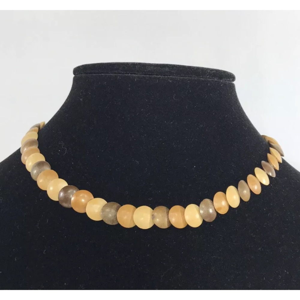Vintage wooden bead choker disc